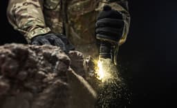 F08201PC Armytek Predator Pro Max Lommelykt 3000 lm (4).jpg
