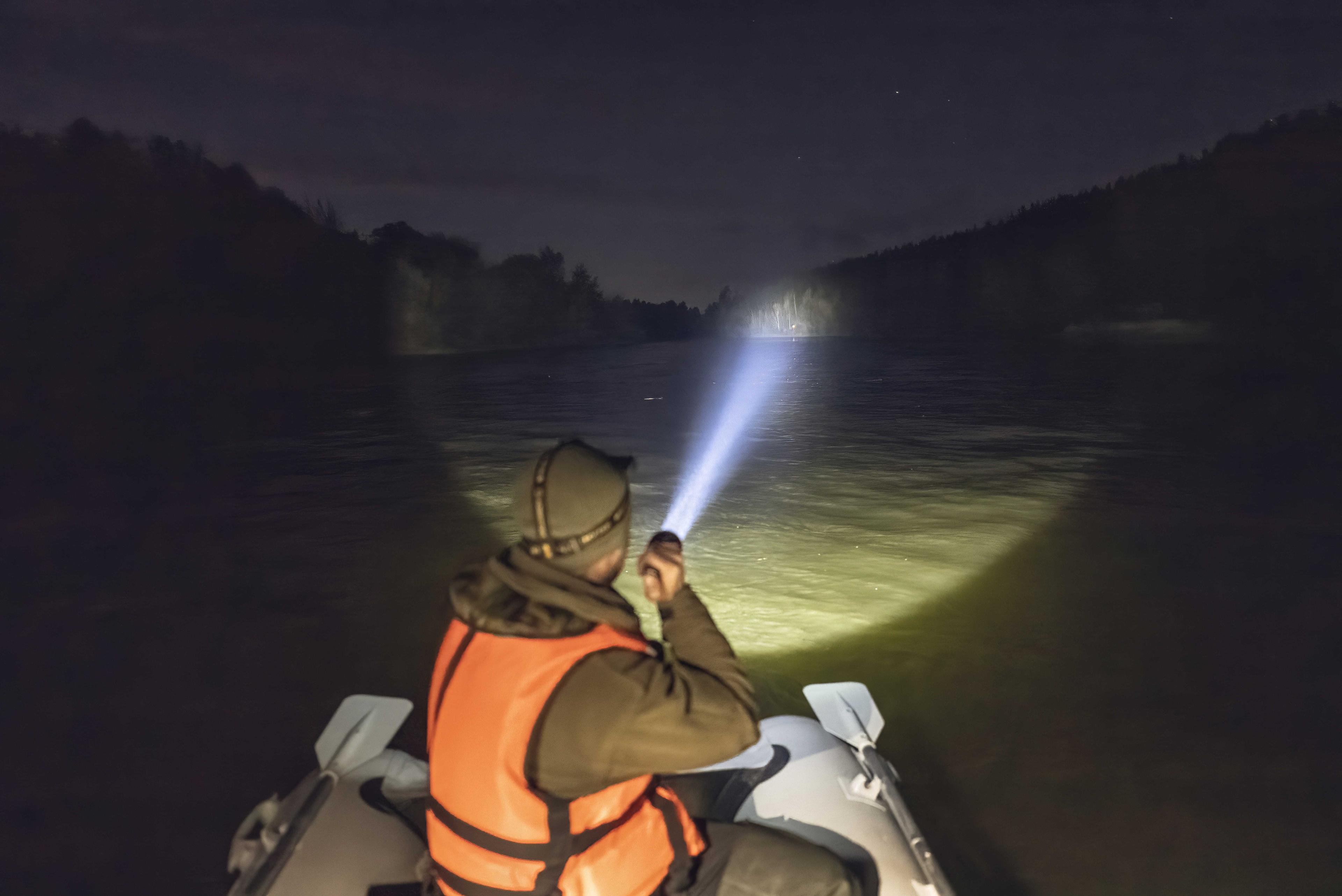 F10501PC ∙ Armytek Barracuda Pro Max Lommelykt 2800lm (5).jpg